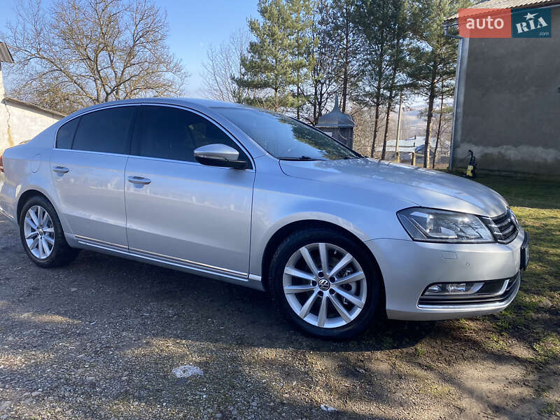 Седан Volkswagen Passat 2013 в Чернівцях