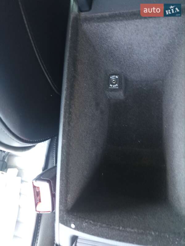 Універсал Volkswagen Passat 2014 в Дрогобичі