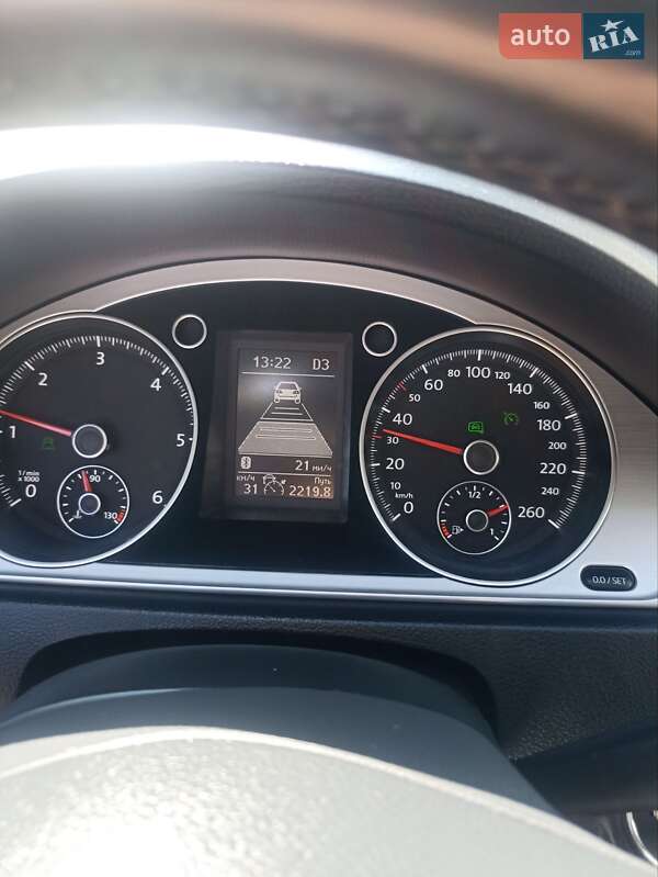 Універсал Volkswagen Passat 2014 в Дрогобичі