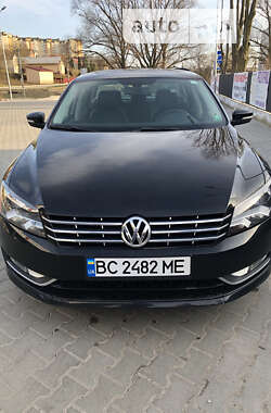 Седан Volkswagen Passat 2013 в Львові