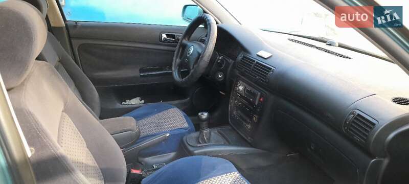 Седан Volkswagen Passat 2000 в Ковеле