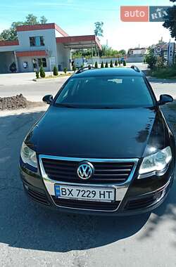 Универсал Volkswagen Passat 2008 в Староконстантинове