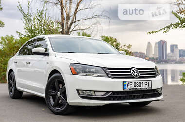 Седан Volkswagen Passat 2015 в Днепре