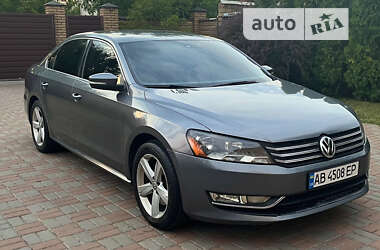 Седан Volkswagen Passat 2012 в Киеве