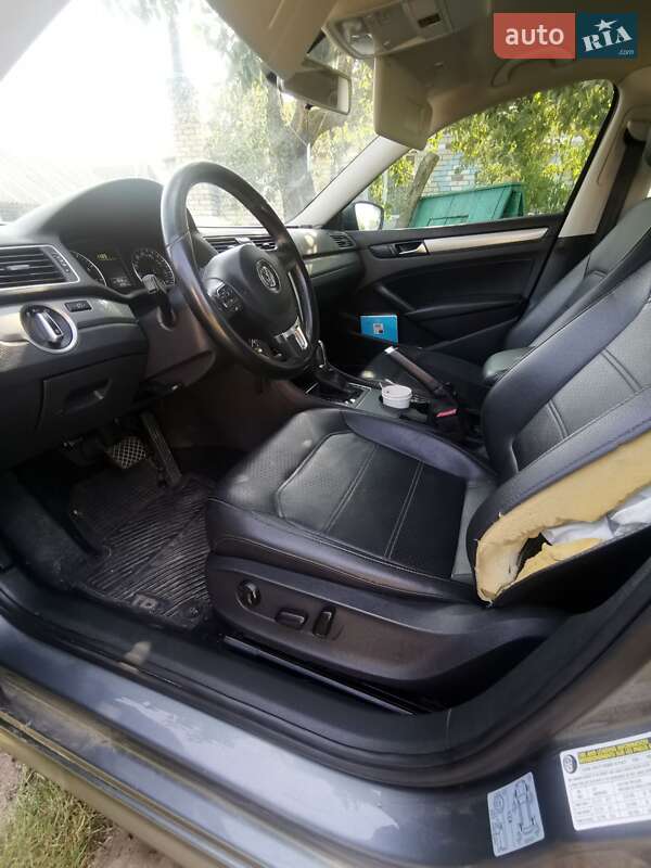 Седан Volkswagen Passat 2013 в Владимире