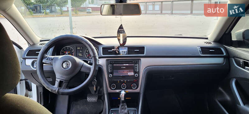 Седан Volkswagen Passat 2014 в Черкасах