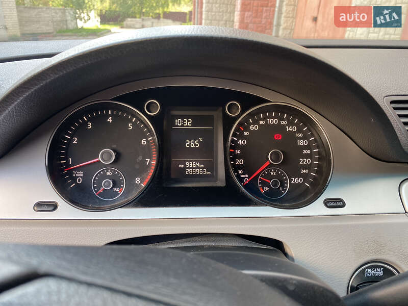 Седан Volkswagen Passat 2009 в Тернополе