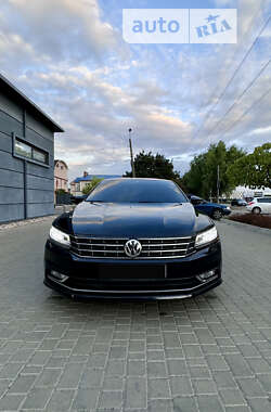 Седан Volkswagen Passat 2016 в Одесі