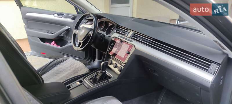 Универсал Volkswagen Passat 2016 в Хмельницком