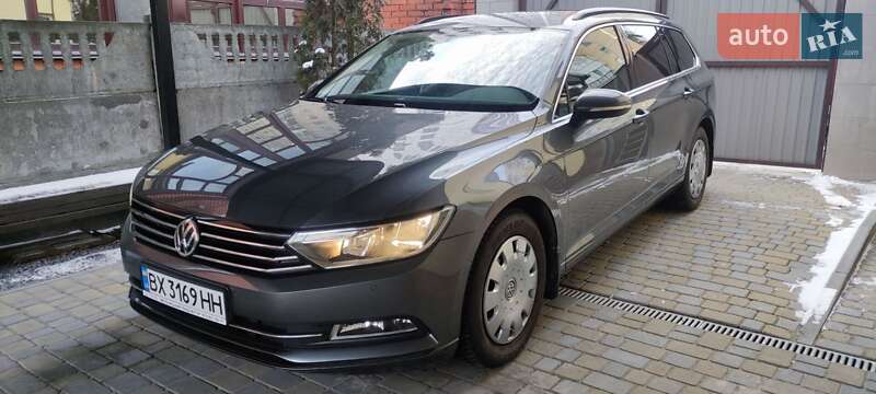 Универсал Volkswagen Passat 2016 в Хмельницком