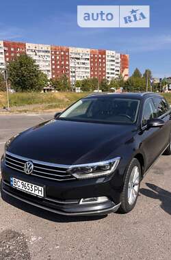 Универсал Volkswagen Passat 2017 в Львове