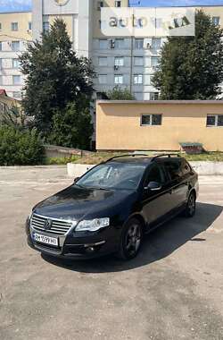 Універсал Volkswagen Passat 2007 в Житомирі