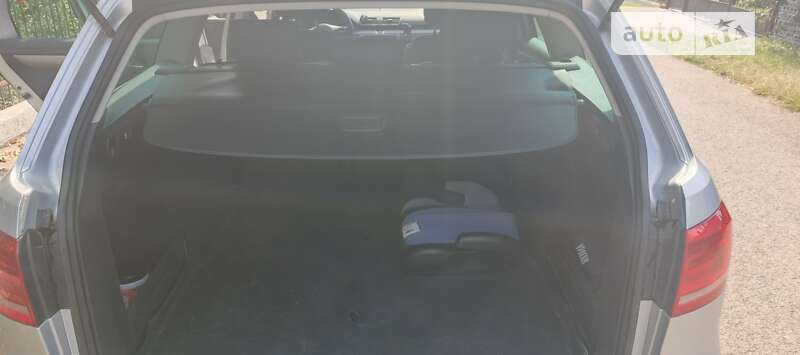 Універсал Volkswagen Passat 2012 в Львові