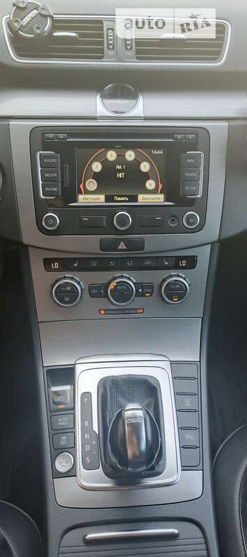 Універсал Volkswagen Passat 2012 в Львові