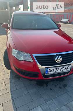 Универсал Volkswagen Passat 2008 в Хусте