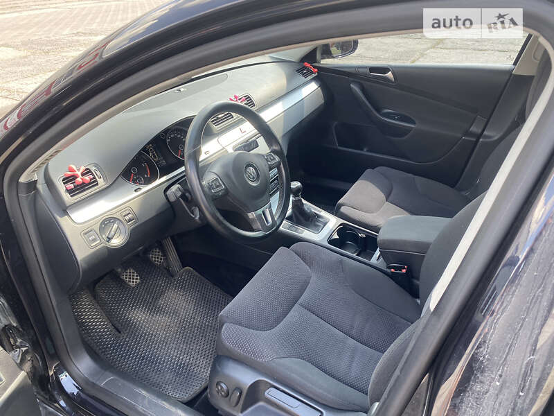 Volkswagen Passat 2010