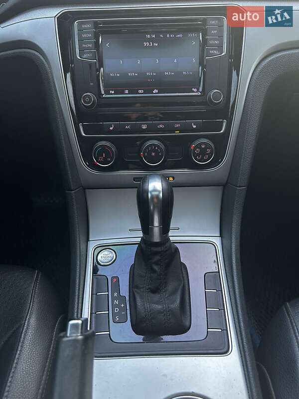 Седан Volkswagen Passat 2018 в Кропивницком