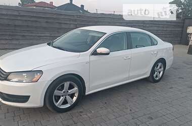 Седан Volkswagen Passat 2013 в Бродах