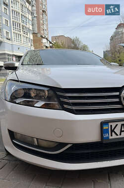 Седан Volkswagen Passat 2014 в 