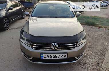 Седан Volkswagen Passat 2014 в Южноукраинске