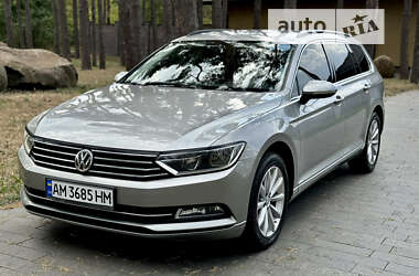 Универсал Volkswagen Passat 2015 в Житомире