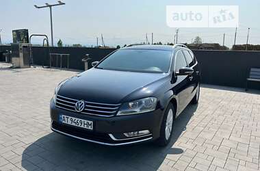 Універсал Volkswagen Passat 2012 в Івано-Франківську