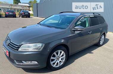 Універсал Volkswagen Passat 2013 в Києві