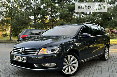 Універсал Volkswagen Passat 2012 в Дрогобичі