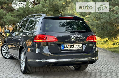 Универсал Volkswagen Passat 2012 в Дрогобыче