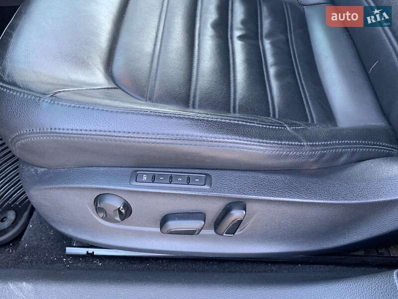 Седан Volkswagen Passat 2016 в Днепре