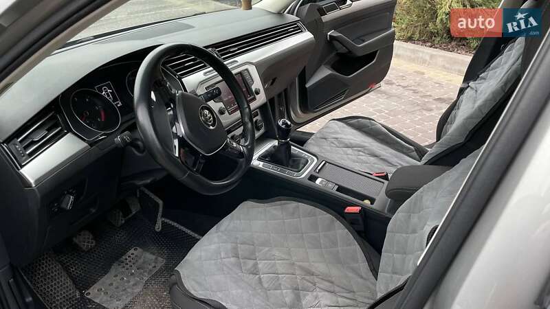 Седан Volkswagen Passat 2015 в Запорожье фото 9 Седан Volkswagen Passat 2015 в Запорожье