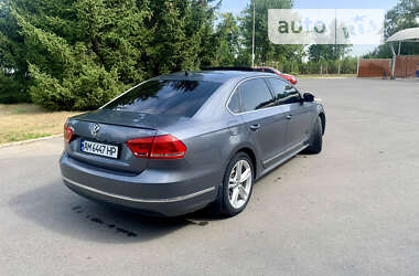 Седан Volkswagen Passat 2013 в Бердичеве