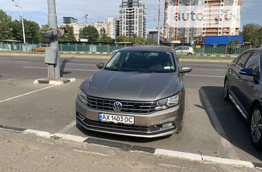 Седан Volkswagen Passat 2016 в Харкові