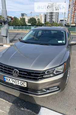 Седан Volkswagen Passat 2016 в Харкові