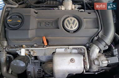 Универсал Volkswagen Passat 2009 в Киеве