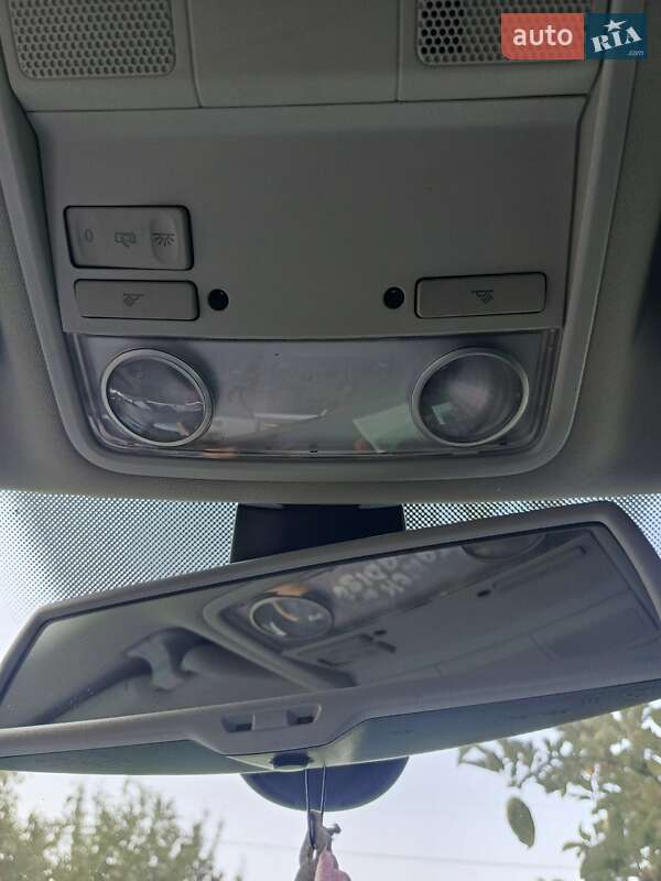 Универсал Volkswagen Passat 2009 в Киеве