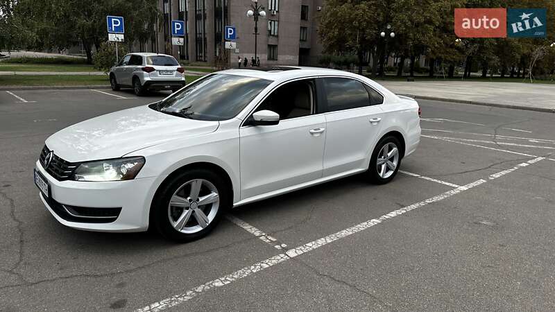 Седан Volkswagen Passat 2012 в Кривом Роге