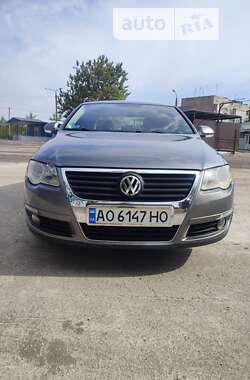 Седан Volkswagen Passat 2005 в Новониколаевке