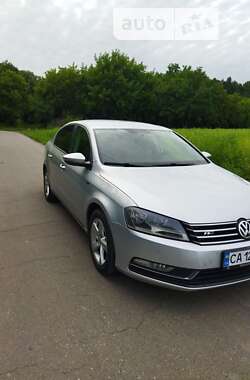 Седан Volkswagen Passat 2012 в Христиновке