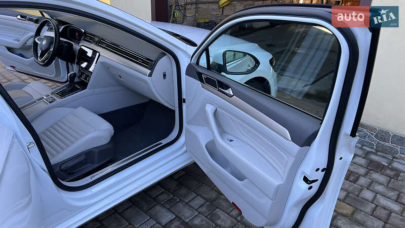 Універсал Volkswagen Passat 2019 в Умані