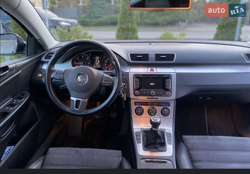 Универсал Volkswagen Passat 2009 в 