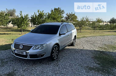 Универсал Volkswagen Passat 2005 в Стрые