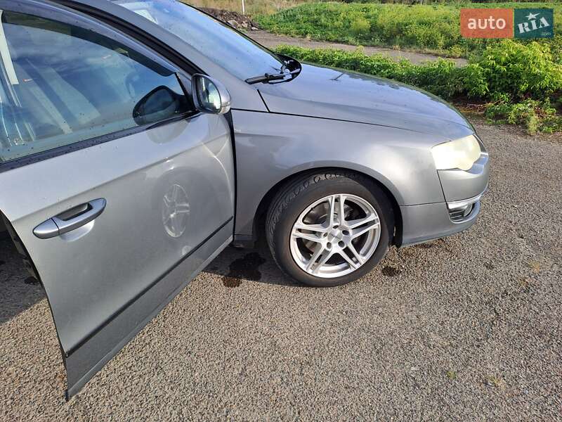 Универсал Volkswagen Passat 2006 в Коломые