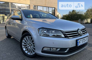 Универсал Volkswagen Passat 2011 в Ивано-Франковске