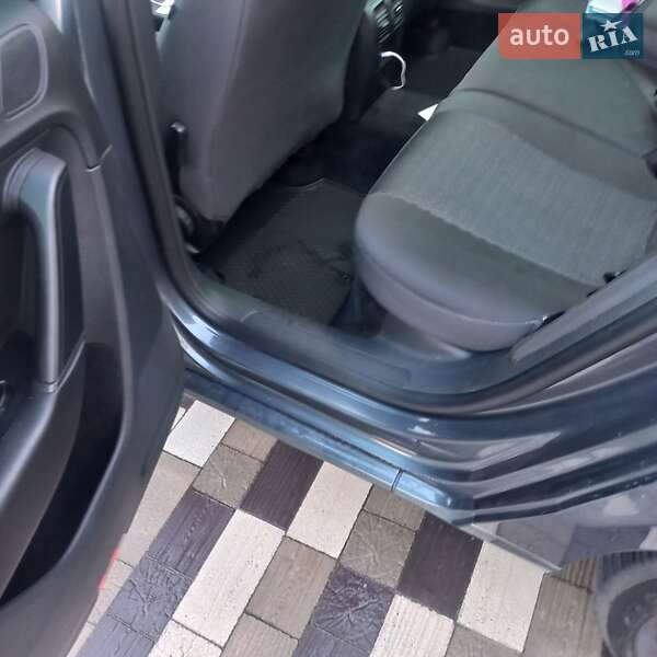 Универсал Volkswagen Passat 2013 в Черняхове фото 32 Универсал Volkswagen Passat 2013 в Черняхове