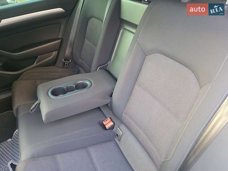 Універсал Volkswagen Passat 2017 в Києві