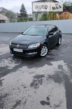 Седан Volkswagen Passat 2012 в Киеве