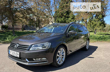 Универсал Volkswagen Passat 2011 в Калуше