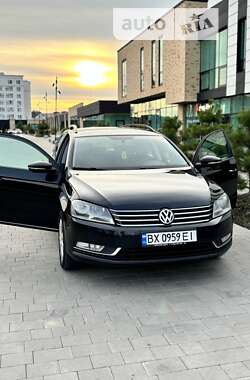 Универсал Volkswagen Passat 2012 в Хмельницком