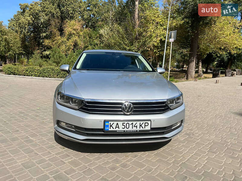 Седан Volkswagen Passat 2018 в Кривом Роге